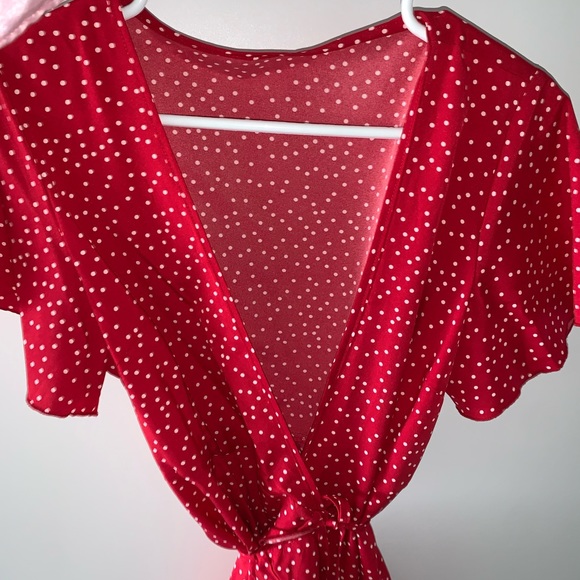 Red Mini Floral Dress 
Size: Large
Brand: Shein
Condition: Worn Once - Picture 2 of 2